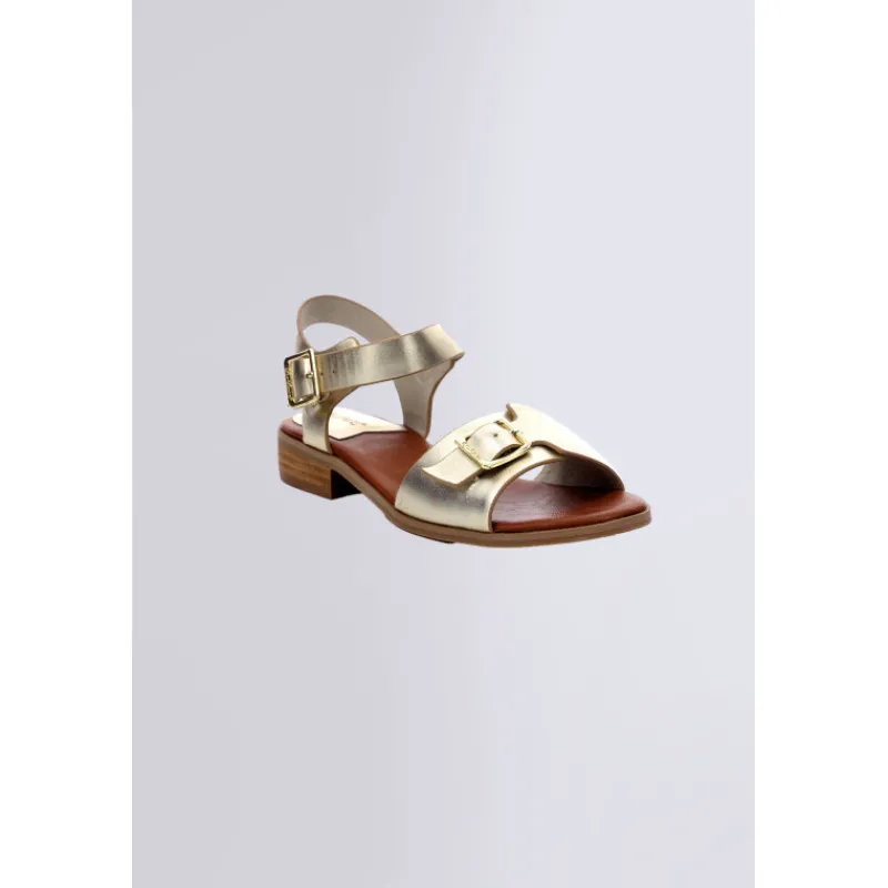 Kickers Sandales Et Nu-Pieds-Bucidi Or