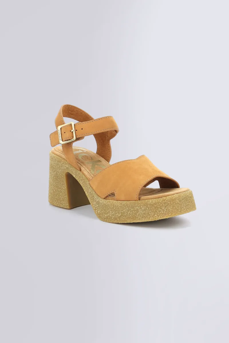Kickers Sandales Et Nu-Pieds-Kick Constance Camel