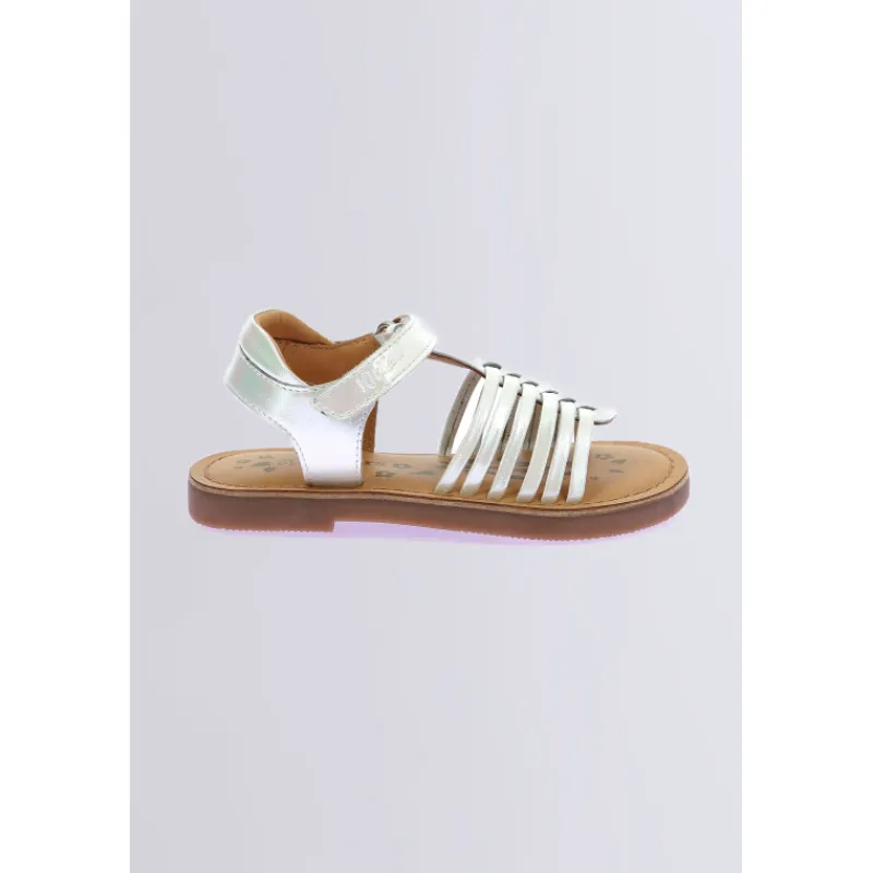 Kickers Sandales Et Nu-Pieds-Kick Prella Irisé Blanc